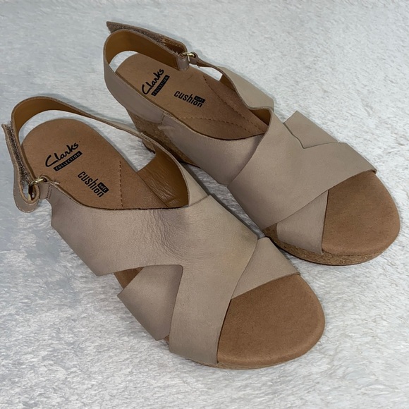 Clarks Comfort Collection Annadel Eirwyn Wedge Sandal - Picture 3 of 14